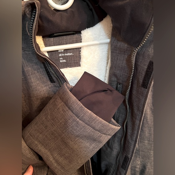✨NWOT✨ All In Motion Women’s Heavy Winter Coat - Dark Gray - XXL - Picture 5 of 7